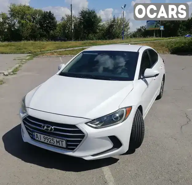 Седан Hyundai Elantra 2018 2 л. Автомат обл. Киевская, Белая Церковь - Фото 1/21