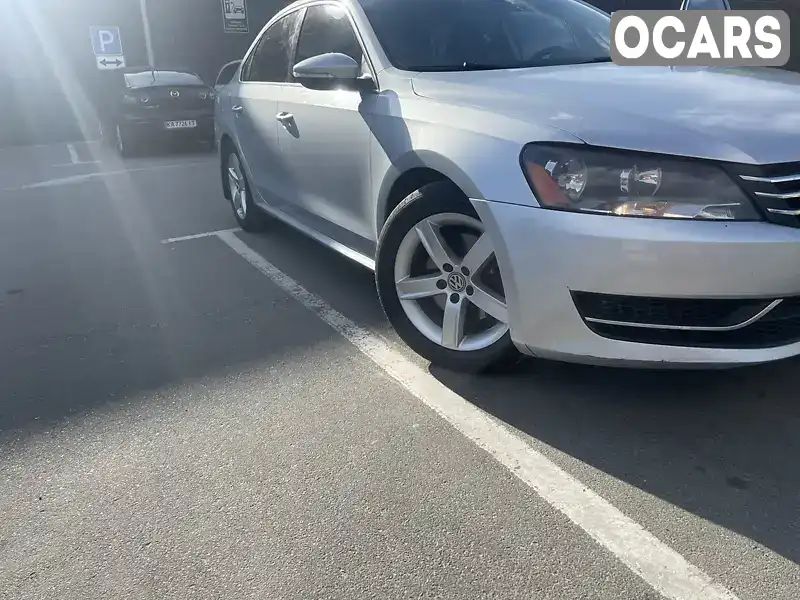 Седан Volkswagen Passat 2012 2.48 л. Автомат обл. Київська, Васильків - Фото 1/21