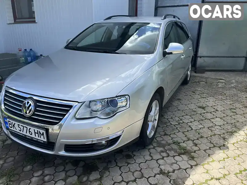 Універсал Volkswagen Passat 2010 1.8 л. Ручна / Механіка обл. Рівненська, Острог - Фото 1/8