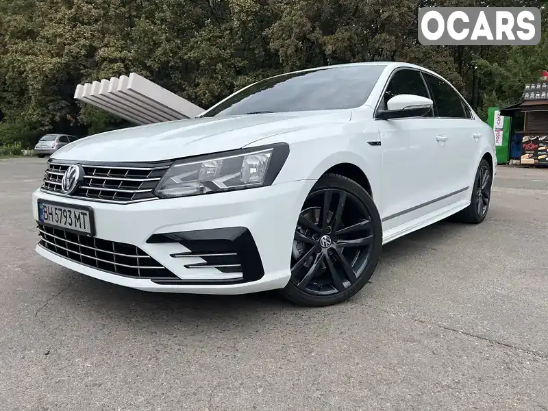 Седан Volkswagen Passat 2016 1.8 л. Автомат обл. Одеська, Одеса - Фото 1/21