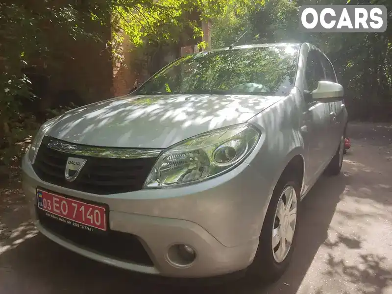 Хэтчбек Dacia Sandero 2008 1.6 л. Ручная / Механика обл. Полтавская, Хорол - Фото 1/13