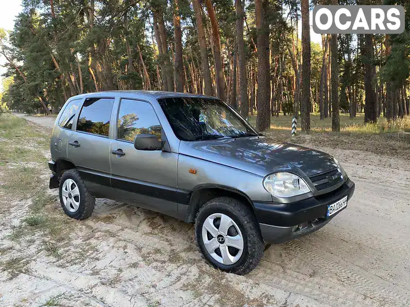 Внедорожник / Кроссовер Chevrolet Niva 2008 1.69 л. Ручная / Механика обл. Сумская, Ахтырка - Фото 1/21