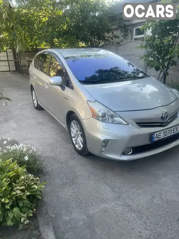 Универсал Toyota Prius v 2013 1.8 л. Вариатор обл. Днепропетровская, Каменское (Днепродзержинск) - Фото 1/21