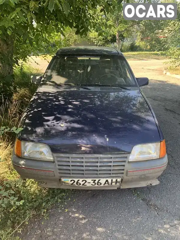 Седан Opel Kadett 1993 1.3 л. Ручна / Механіка обл. Дніпропетровська, Дніпро (Дніпропетровськ) - Фото 1/9