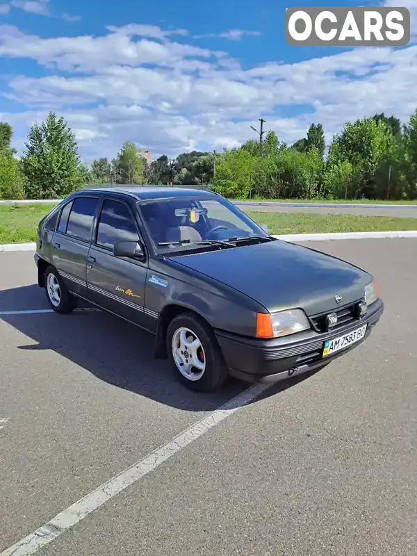 Хетчбек Opel Kadett 1986 1.4 л. Ручна / Механіка обл. Київська, Київ - Фото 1/21