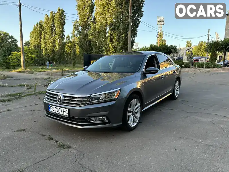 Седан Volkswagen Passat 2017 1.8 л. Автомат обл. Николаевская, Николаев - Фото 1/18