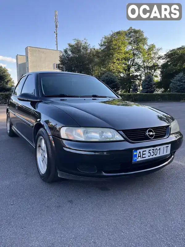 Седан Opel Vectra 2000 1.6 л. Ручна / Механіка обл. Дніпропетровська, Кам'янське (Дніпродзержинськ) - Фото 1/21