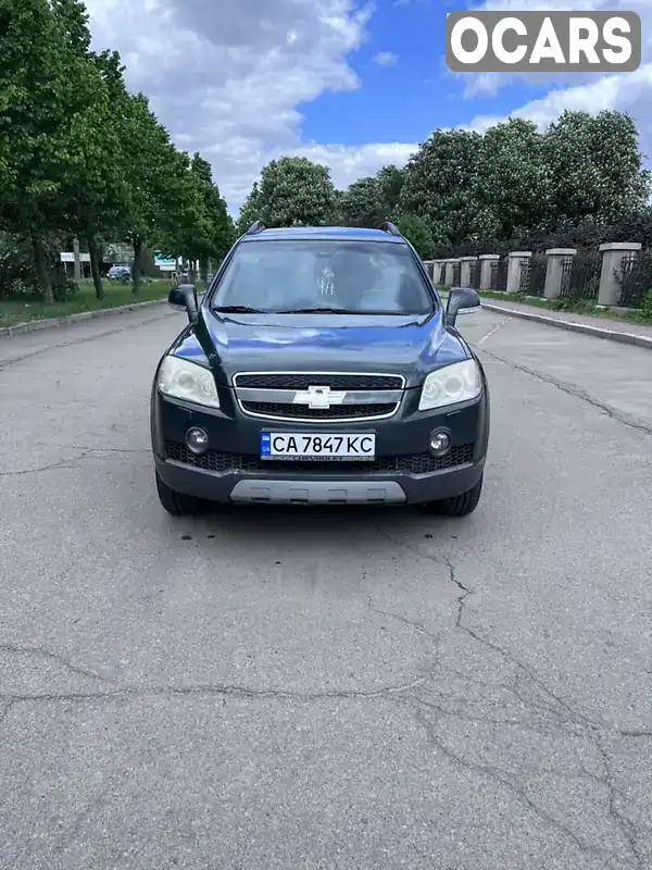 Позашляховик / Кросовер Chevrolet Captiva 2007 2.4 л. Автомат обл. Київська, Київ - Фото 1/13