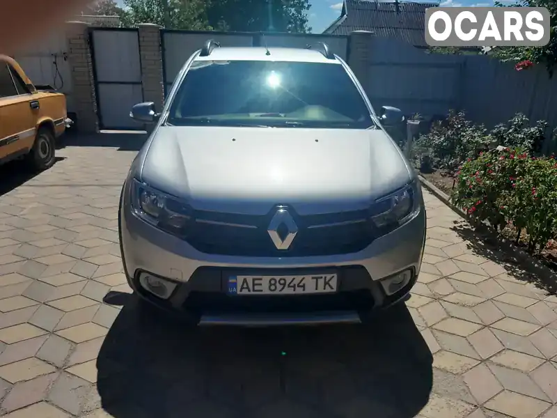 Хетчбек Renault Sandero 2017 1.46 л. Ручна / Механіка обл. Дніпропетровська, Покровське - Фото 1/15