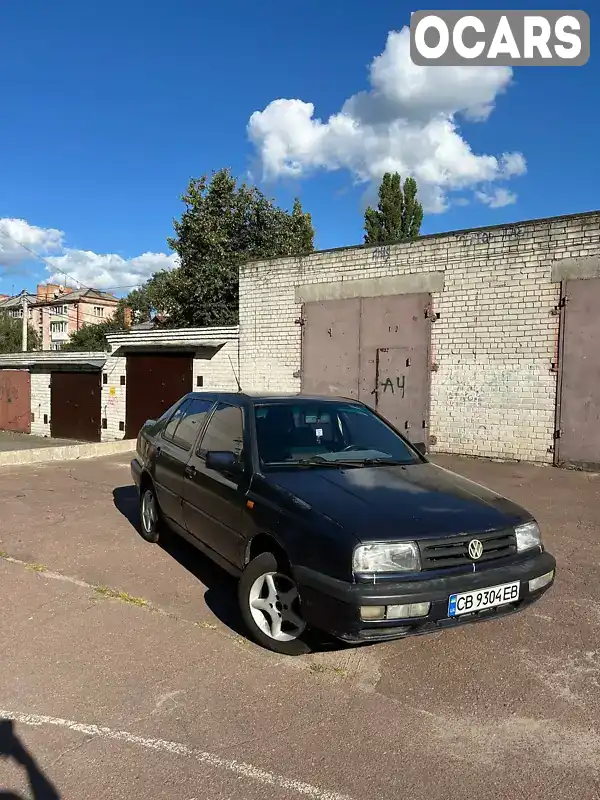 Седан Volkswagen Vento 1993 1.78 л. Ручна / Механіка обл. Чернігівська, Чернігів - Фото 1/18