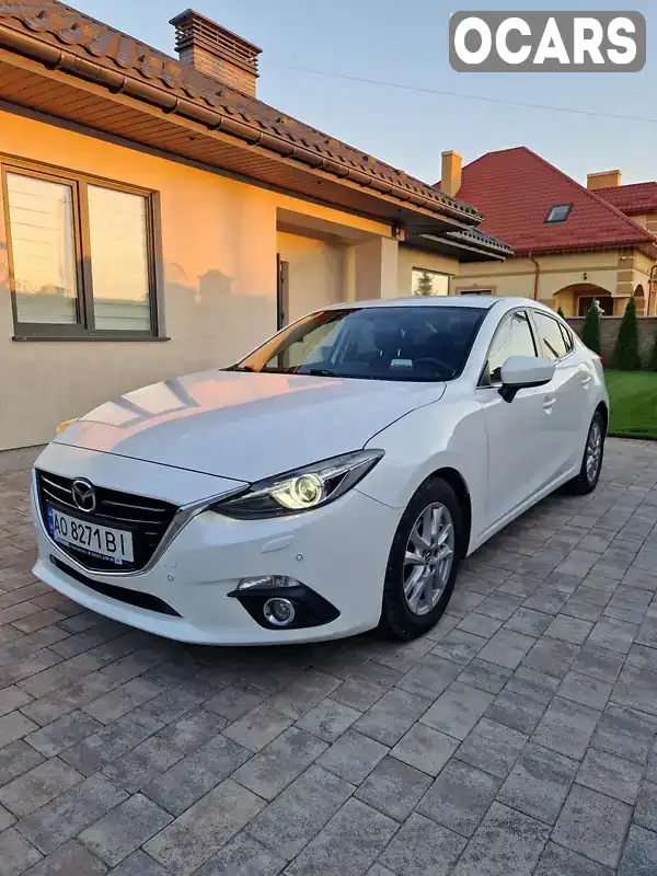 Седан Mazda 3 2016 1.5 л. Автомат обл. Закарпатская, Ужгород - Фото 1/21