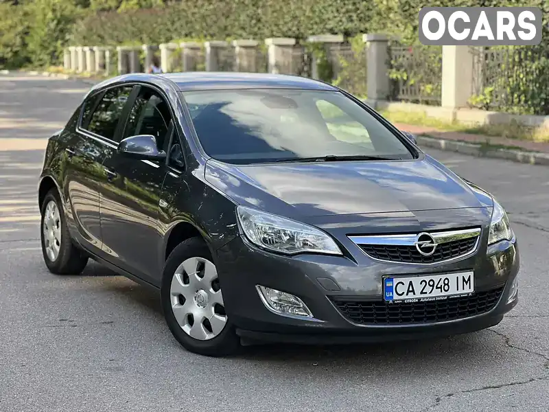 Хэтчбек Opel Astra 2011 1.6 л. Ручная / Механика обл. Черкасская, Умань - Фото 1/21