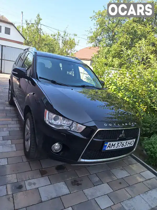 Позашляховик / Кросовер Mitsubishi Outlander 2010 2 л. Ручна / Механіка обл. Житомирська, Малин - Фото 1/11