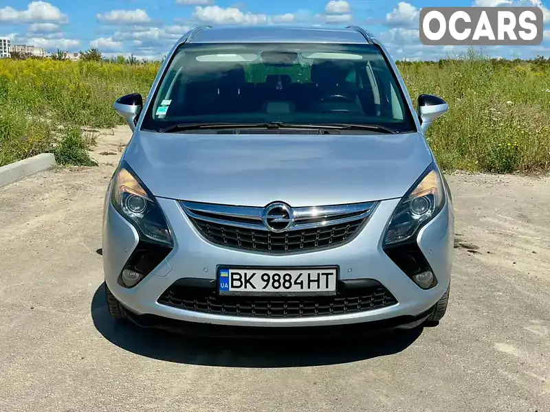 Микровэн Opel Zafira 2015 1.96 л. Автомат обл. Ровенская, Ровно - Фото 1/21