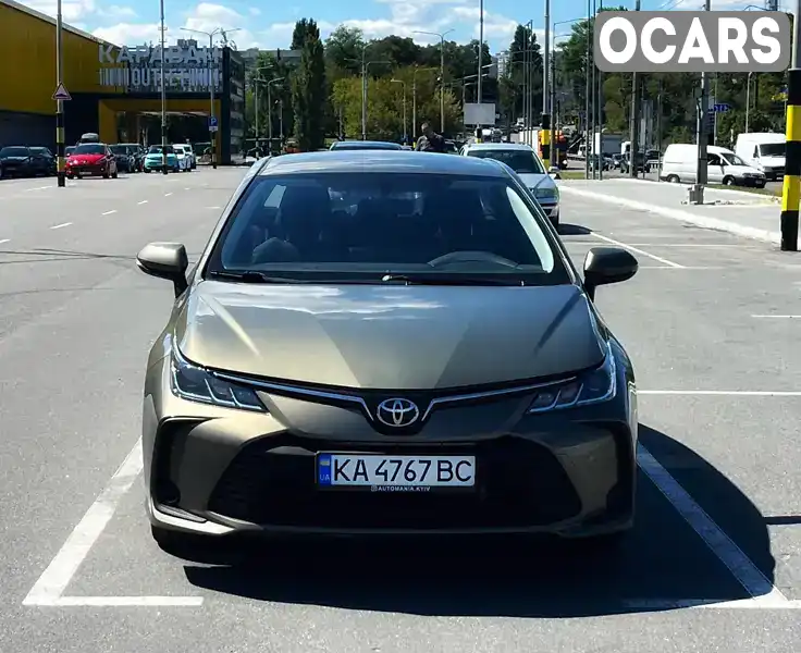 Седан Toyota Corolla 2021 1.6 л. Вариатор обл. Киевская, Киев - Фото 1/21