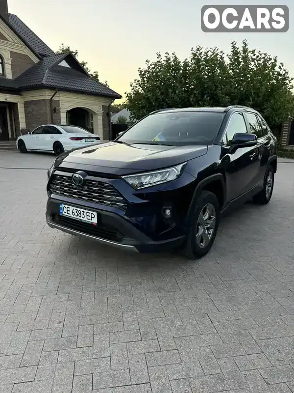 Позашляховик / Кросовер Toyota RAV4 2022 2.49 л. Варіатор обл. Чернівецька, Чернівці - Фото 1/11