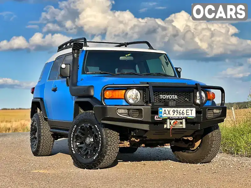 Позашляховик / Кросовер Toyota FJ Cruiser 2006 4 л. Автомат обл. Харківська, Харків - Фото 1/21