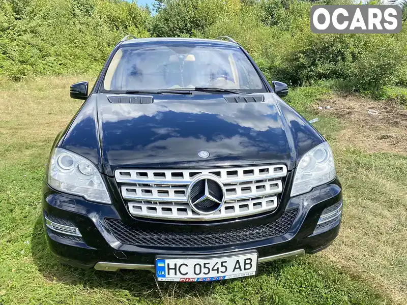 Внедорожник / Кроссовер Mercedes-Benz M-Class 2010 3 л. Автомат обл. Львовская, Львов - Фото 1/13