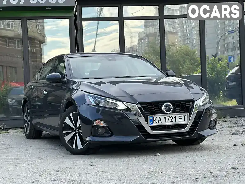 Седан Nissan Altima 2019 2.49 л. Варіатор обл. Київська, Київ - Фото 1/21