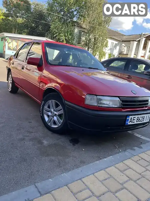 Седан Opel Vectra 1989 1.8 л. Ручна / Механіка обл. Дніпропетровська, Дніпро (Дніпропетровськ) - Фото 1/7