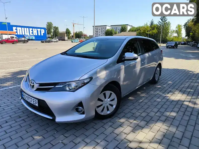 Універсал Toyota Auris 2014 1.6 л. Ручна / Механіка обл. Тернопільська, Тернопіль - Фото 1/20