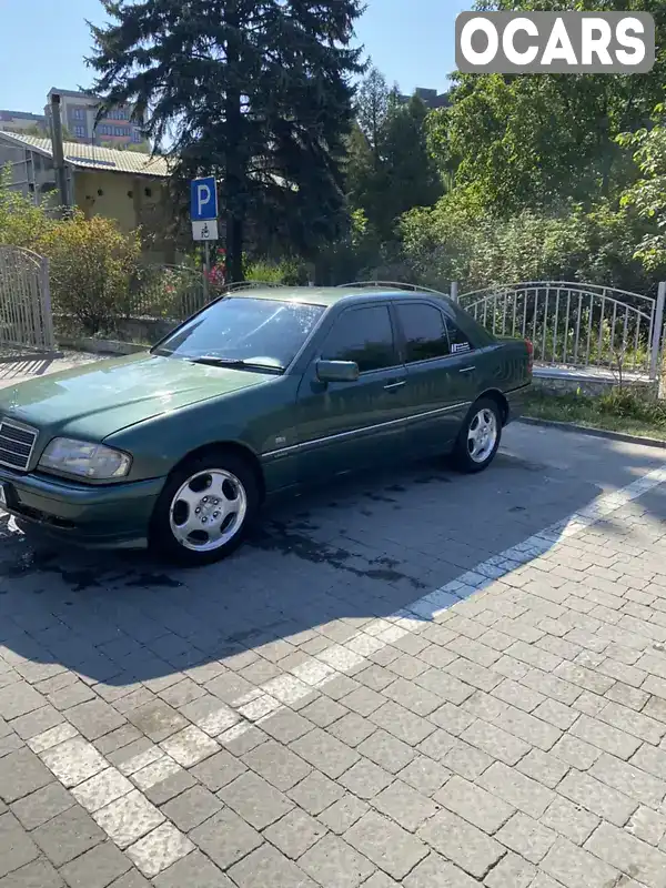 Седан Mercedes-Benz C-Class 1995 1.8 л. Ручна / Механіка обл. Чернівецька, Сторожинець - Фото 1/6