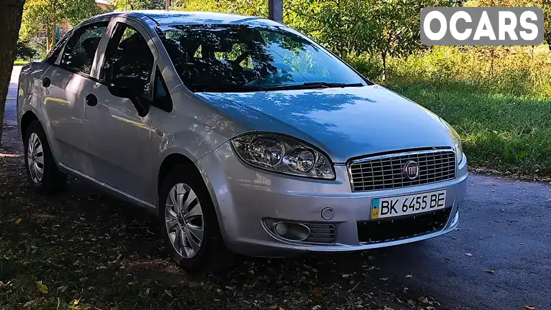 Седан Fiat Linea 2012 1.37 л. обл. Рівненська, Рівне - Фото 1/21