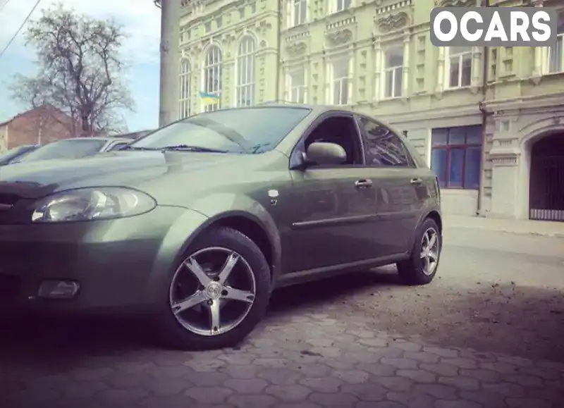 Хэтчбек Chevrolet Lacetti 2005 1.8 л. Ручная / Механика обл. Днепропетровская, Днепр (Днепропетровск) - Фото 1/9