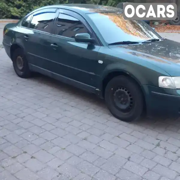 Седан Volkswagen Passat 1996 1.6 л. обл. Івано-Франківська, location.city.broshniv_osada - Фото 1/12