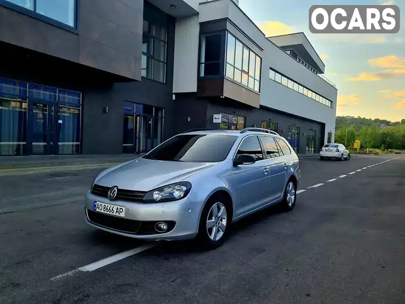 Універсал Volkswagen Golf 2011 1.6 л. Ручна / Механіка обл. Закарпатська, Мукачево - Фото 1/17