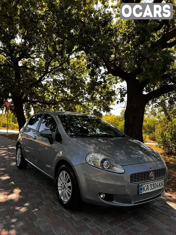 Хэтчбек Fiat Grande Punto 2009 1.37 л. Робот обл. Кировоградская, Кропивницкий (Кировоград) - Фото 1/21