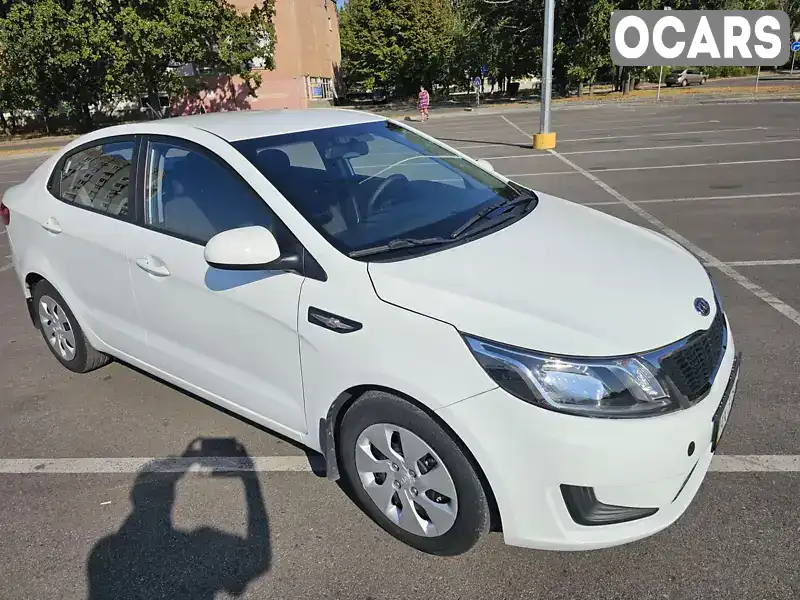 Седан Kia Rio 2012 1.4 л. Автомат обл. Кировоградская, Кропивницкий (Кировоград) - Фото 1/21