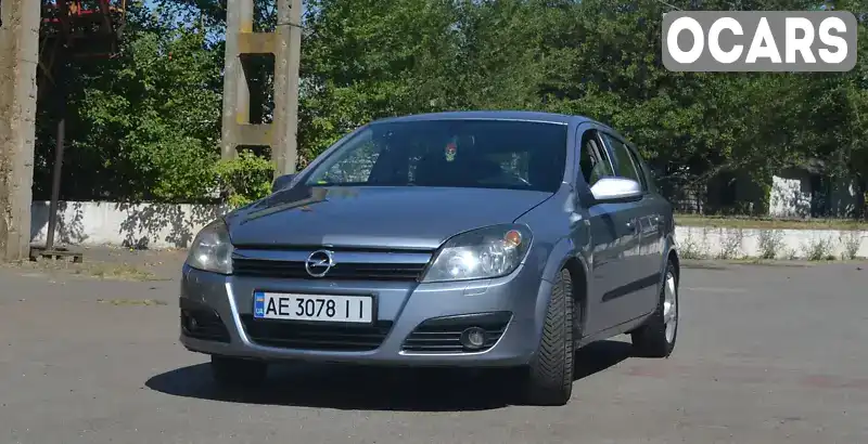 Хетчбек Opel Astra 2004 1.91 л. Ручна / Механіка обл. Дніпропетровська, Дніпро (Дніпропетровськ) - Фото 1/17