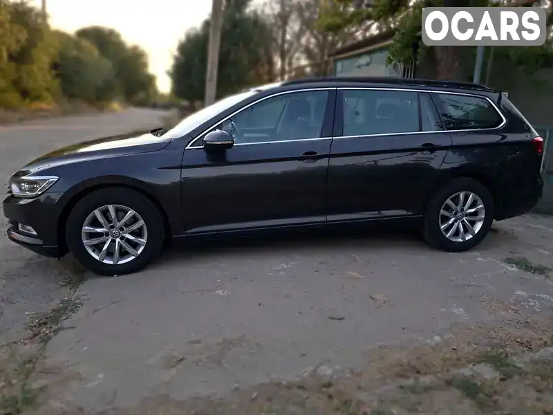 Універсал Volkswagen Passat 2018 1.6 л. Ручна / Механіка обл. Запорізька, Запоріжжя - Фото 1/21