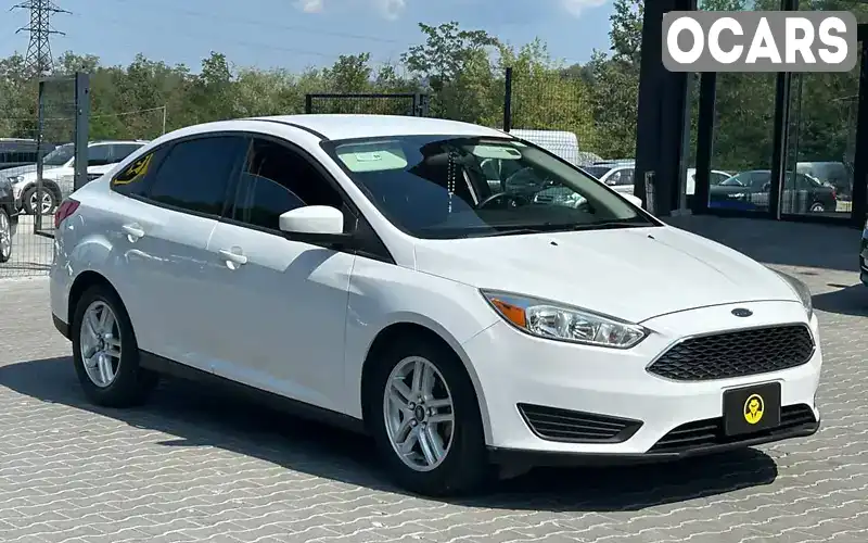 Седан Ford Focus 2017 2 л. Автомат обл. Чернівецька, Чернівці - Фото 1/21