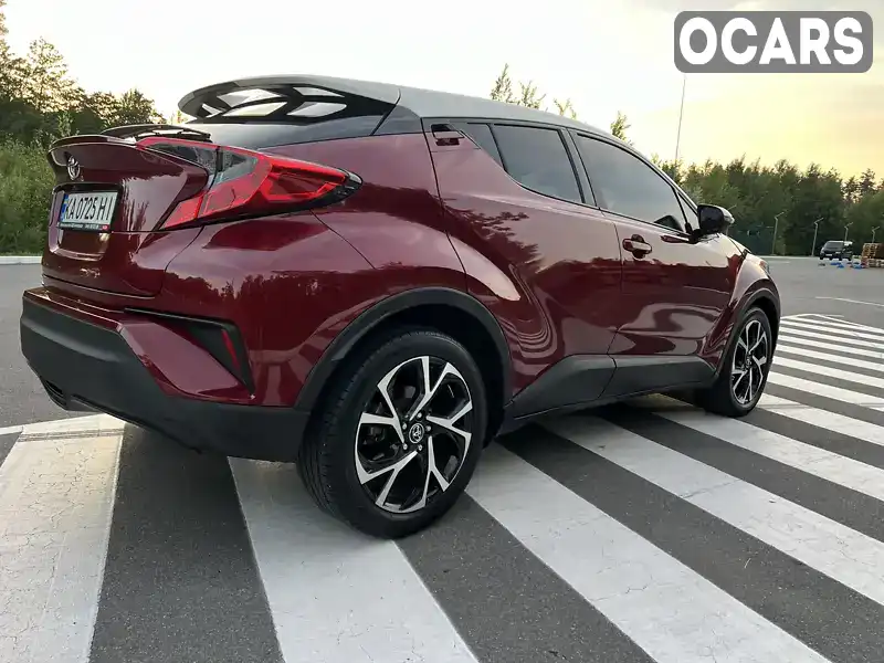 Позашляховик / Кросовер Toyota C-HR 2018 2 л. Автомат обл. Київська, Київ - Фото 1/18