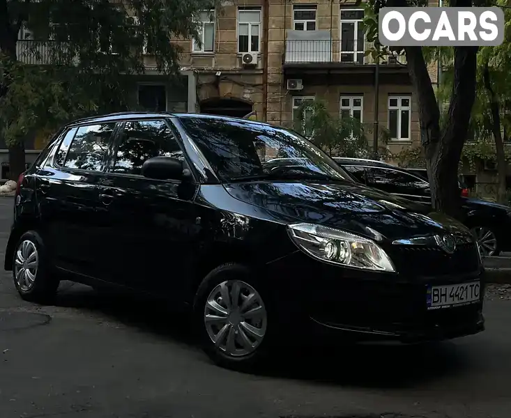 Хетчбек Skoda Fabia 2011 1.2 л. обл. Одеська, Одеса - Фото 1/17