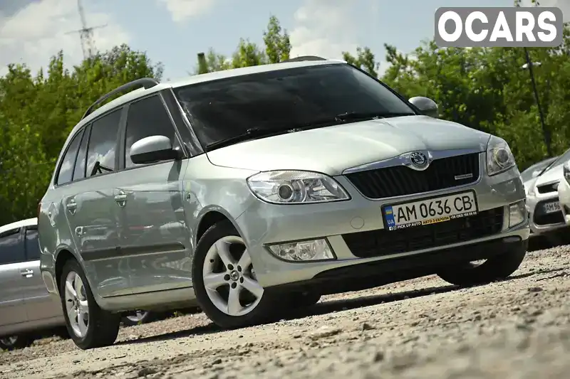 Универсал Skoda Fabia 2011 1.2 л. Ручная / Механика обл. Житомирская, Бердичев - Фото 1/21