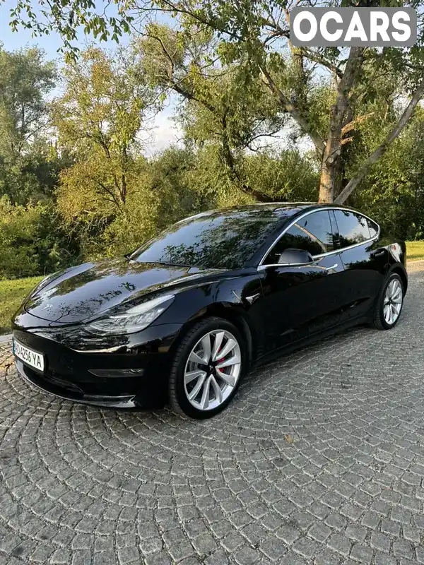 Седан Tesla Model 3 2018 null_content л. Автомат обл. Закарпатская, Ужгород - Фото 1/21