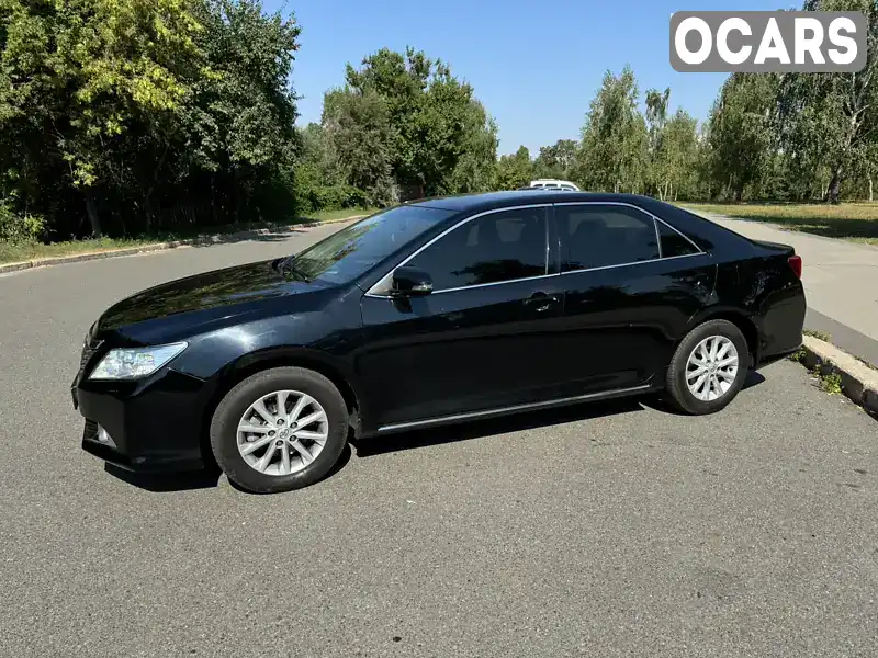 Седан Toyota Camry 2013 2.49 л. Автомат обл. Черниговская, Чернигов - Фото 1/18