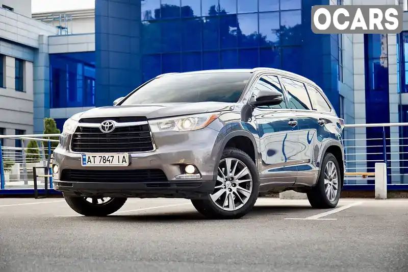 Позашляховик / Кросовер Toyota Highlander 2015 2.67 л. Автомат обл. Київська, Київ - Фото 1/21