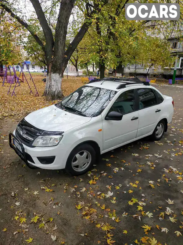 Седан ВАЗ / Lada 2190 Granta 2016 1.6 л. Ручная / Механика обл. Полтавская, Кременчуг - Фото 1/7