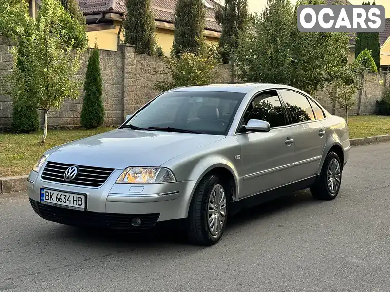 Седан Volkswagen Passat 2001 2.5 л. Автомат обл. Рівненська, Рівне - Фото 1/21