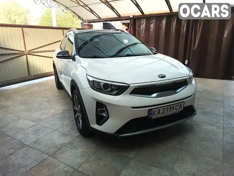 Позашляховик / Кросовер Kia Stonic 2020 1.37 л. Автомат обл. Київська, Київ - Фото 1/10