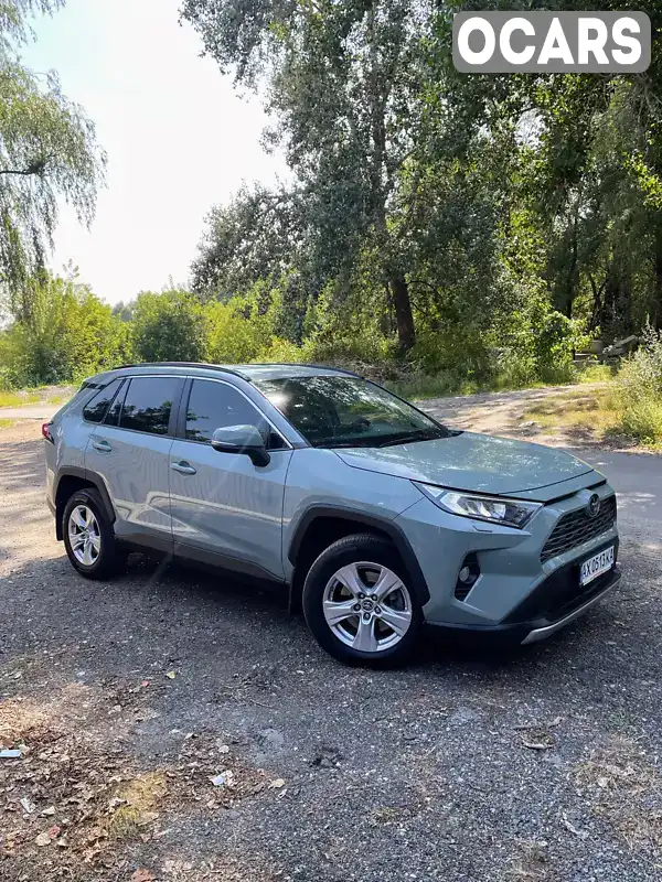 Внедорожник / Кроссовер Toyota RAV4 2020 1.99 л. обл. Киевская, Киев - Фото 1/21