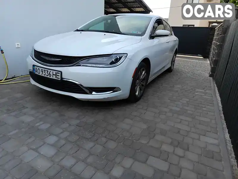 Седан Chrysler 200 2015 2.4 л. Автомат обл. Закарпатская, Ужгород - Фото 1/13