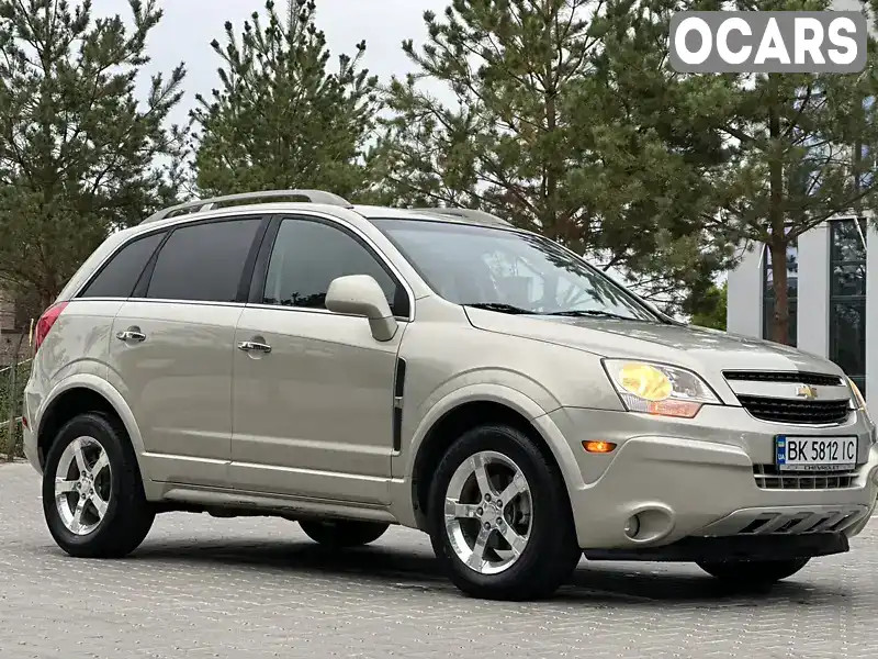 Внедорожник / Кроссовер Chevrolet Captiva 2013 2.38 л. Автомат обл. Ровенская, Ровно - Фото 1/21