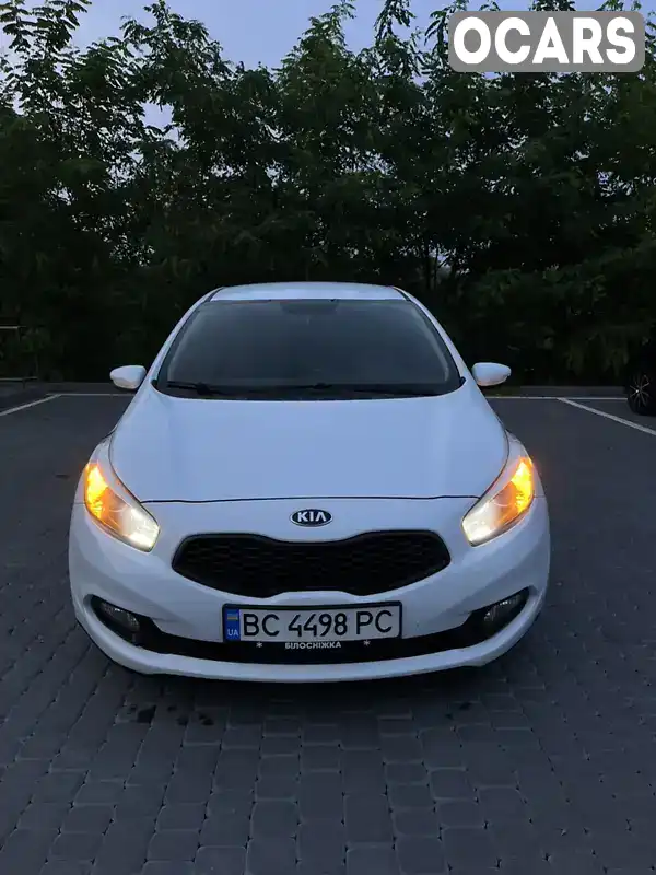 Хетчбек Kia Ceed 2012 1.58 л. Ручна / Механіка обл. Львівська, Львів - Фото 1/21