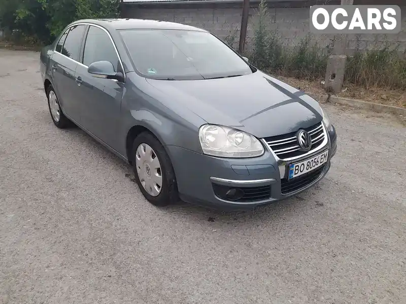 Седан Volkswagen Jetta 2006 1.6 л. Ручная / Механика обл. Тернопольская, Бучач - Фото 1/21