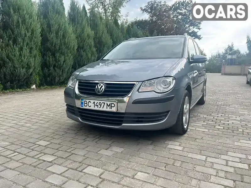 Минивэн Volkswagen Touran 2009 1.9 л. Ручная / Механика обл. Львовская, Самбор - Фото 1/21